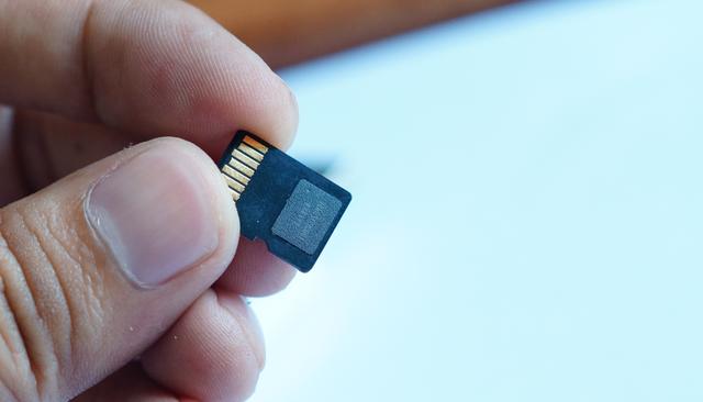 国产自拍 界面设计通常直观友好