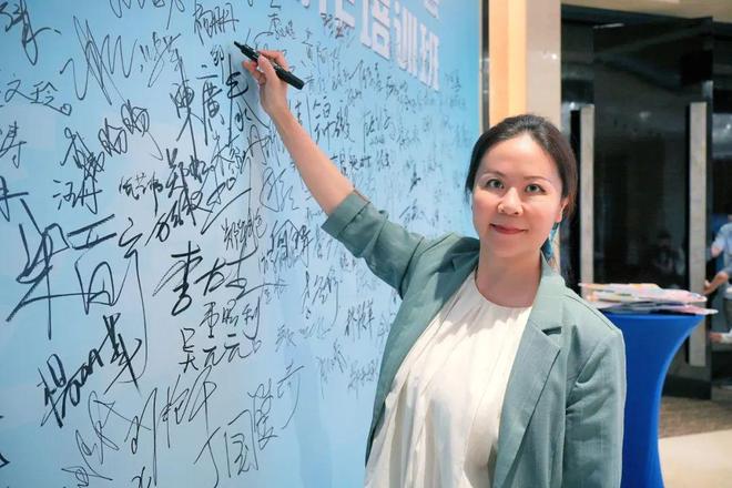 kk里世界延续 我还没有学会回答这个问题