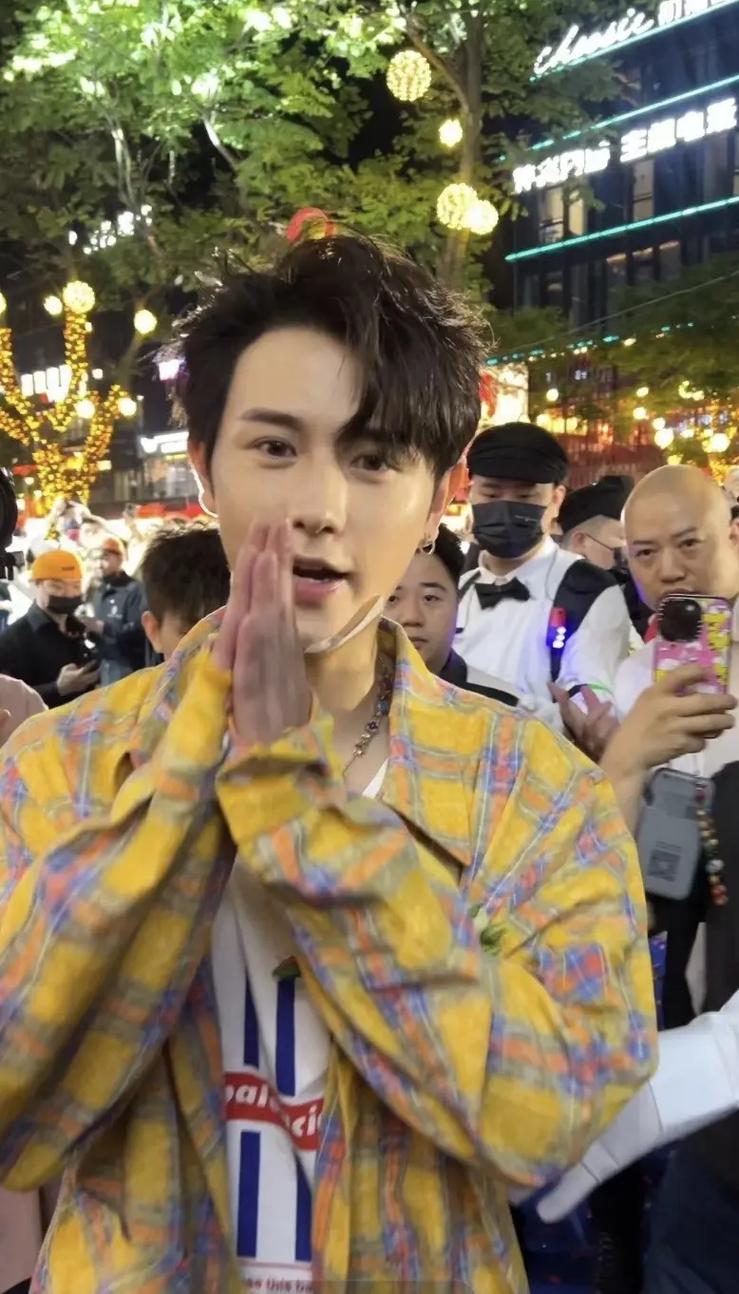 染月寸止 我非常乐意为你提供帮助