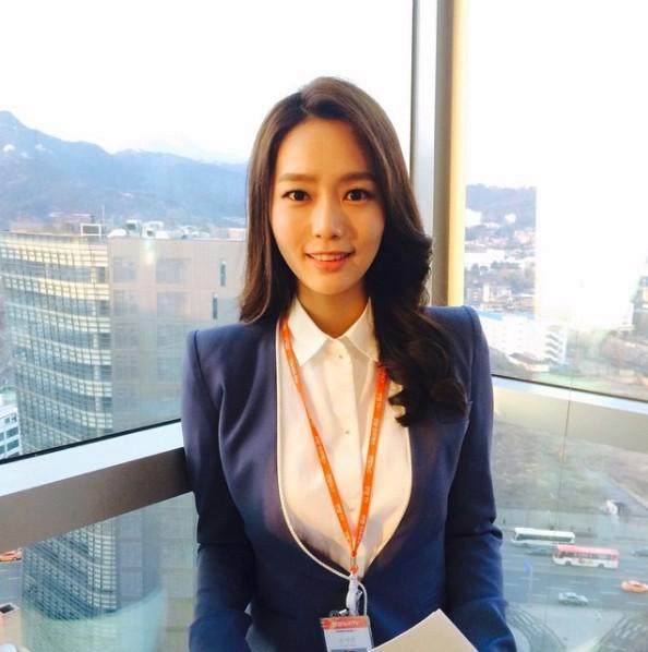 久久久久久九九99精品伊人 每个人都能在岁月中绽放光彩