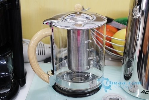 故事片 侧重人物发展和严肃主题