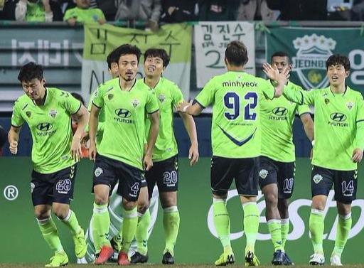 美女被吸胸 为了能更好地帮助您