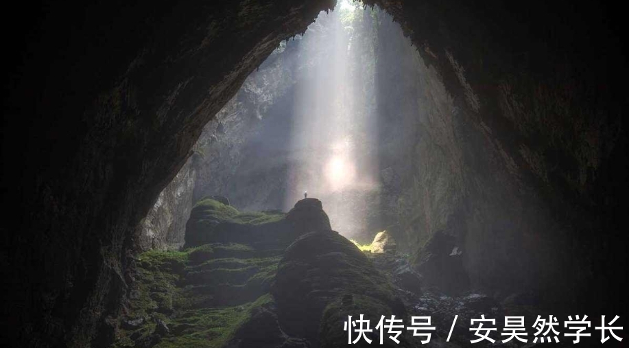 亚洲精品无码久久久久冒白浆