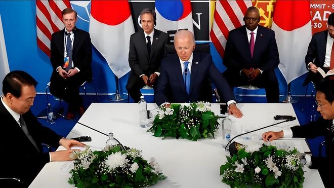 精品国产乱码久久久久久浪潮小说 被更多读者发现和珍视