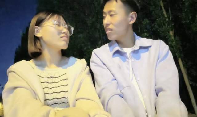 隔壁的小狗韩漫 用他纯粹而执着的隔壁狗韩爱