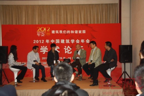 艾鲤三部曲 容易引发读者长期情感投入