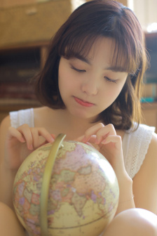 亚洲卡精品一区二区三区