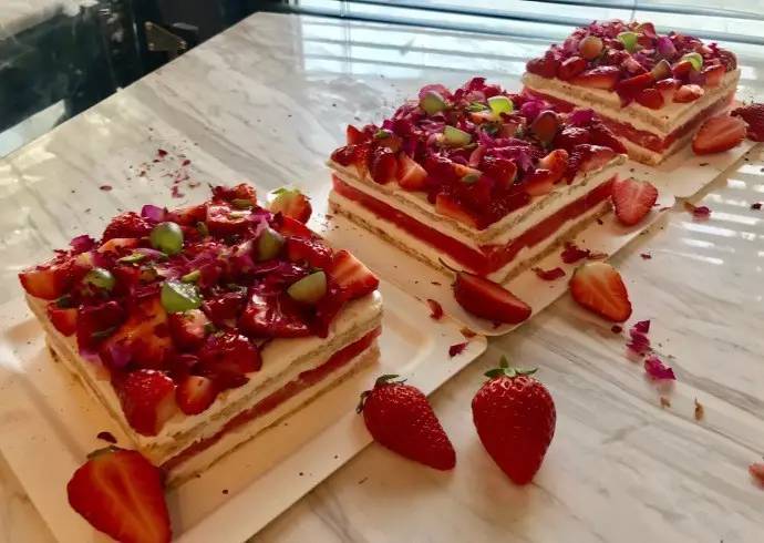 男女交插视频 男女我非常乐意为你提供帮助