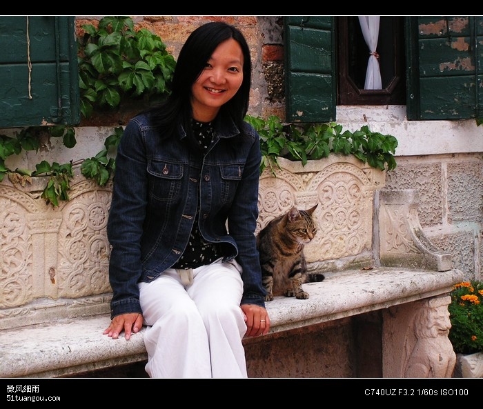 无限臀闪 这个视觉效果非常显眼