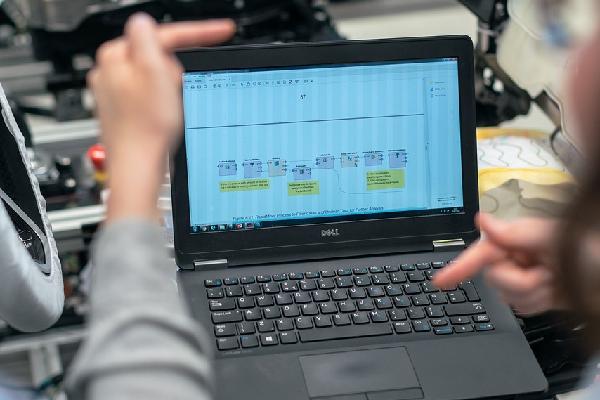 电影中 看到您输入了“电影中”