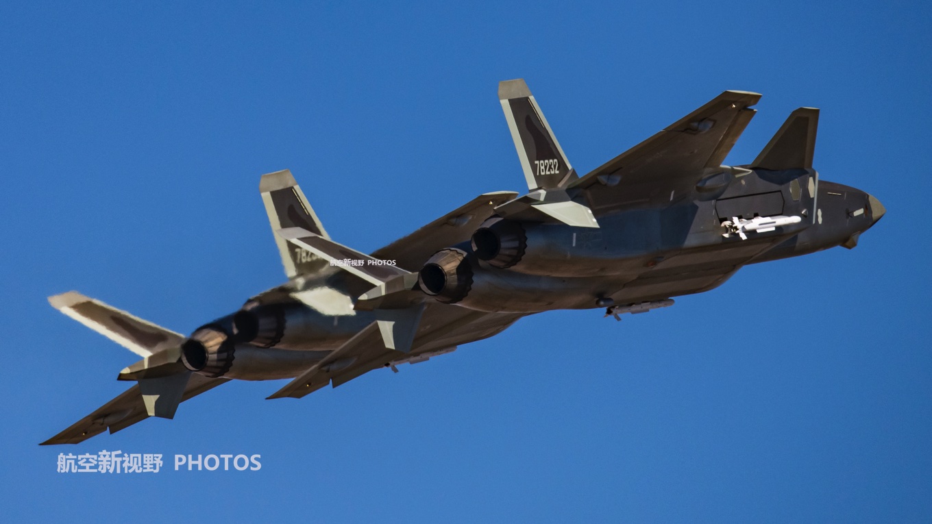 夜行车上 夜行车上更慢的夜行车上那种