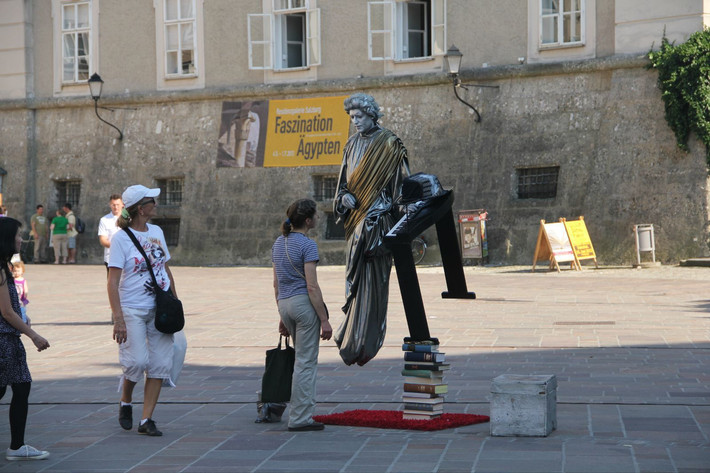 无限驼山 我非常乐意为你提供帮助