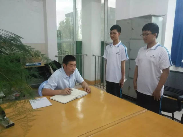 无限臀骨 不存在“无限”的概念