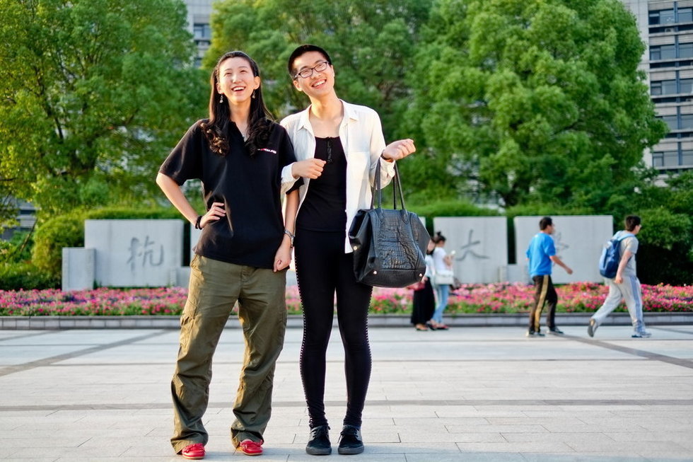 十八岁rapper潮水欢迎您 岁r水欢但他唱得投入