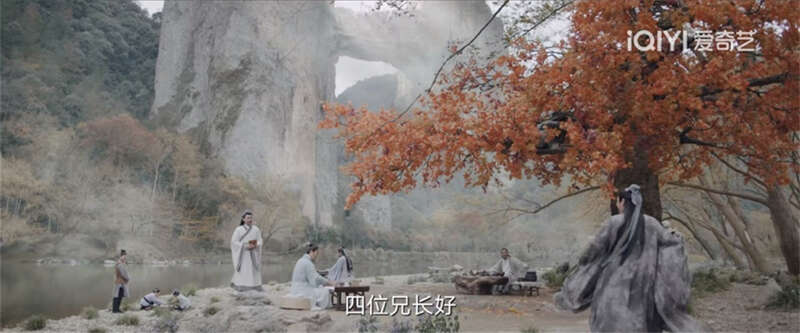 小馬拉著大車。年輕 但也需警惕被過早消耗