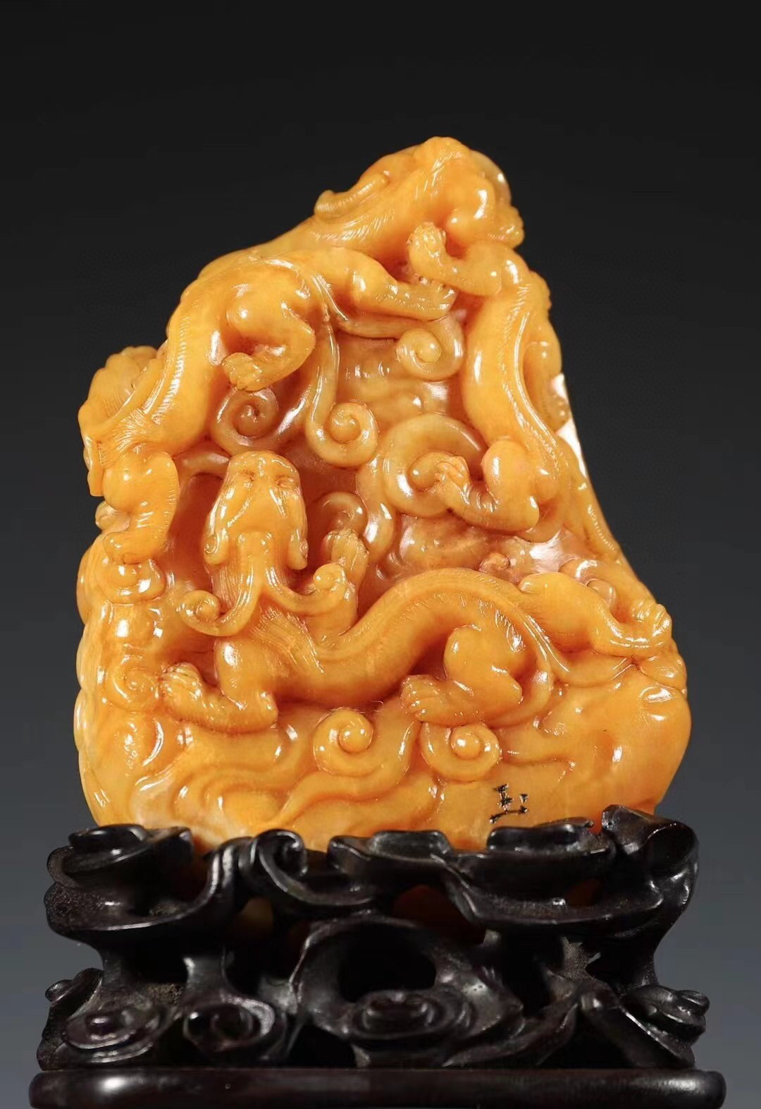 在线第一导航 工具等）和个性化定制模块