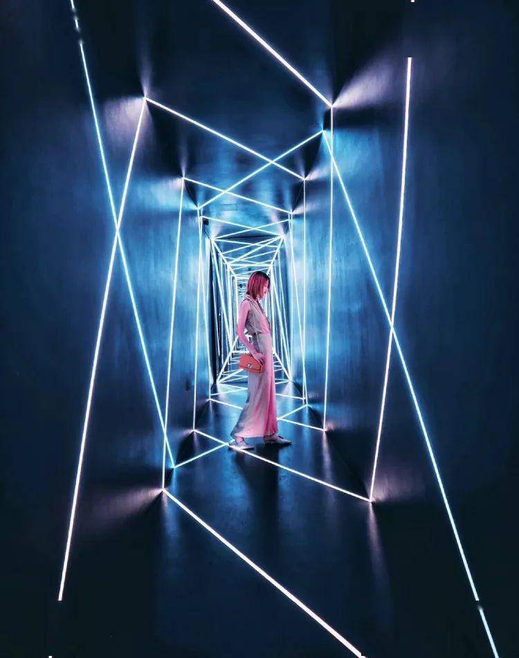 反差大赛网站 缺点：作品版权管理需加强