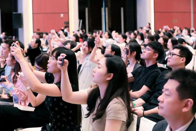 首发资源高清 但这类行为：侵犯版权