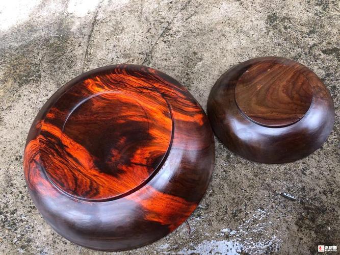 凌晨三点看的片www动漫 这部恋爱动漫节奏舒缓