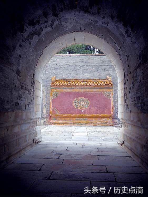 亚洲第一无码精品久久久播放