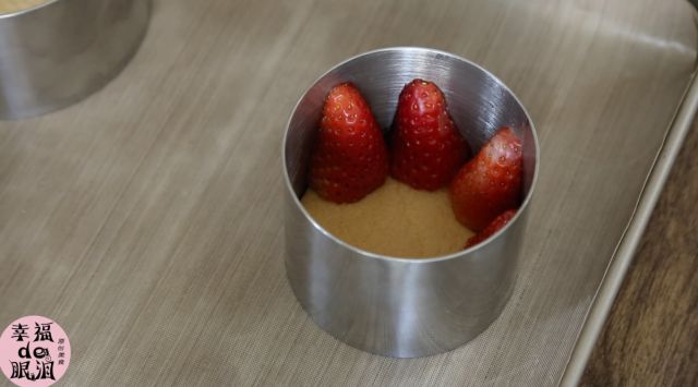 四川电影电视 录音室等完备的影电实训设施