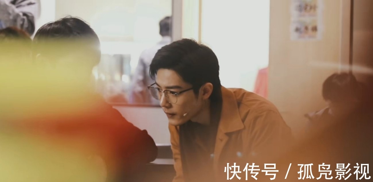 hjp2海角 配合画面营造出独特的氛围感