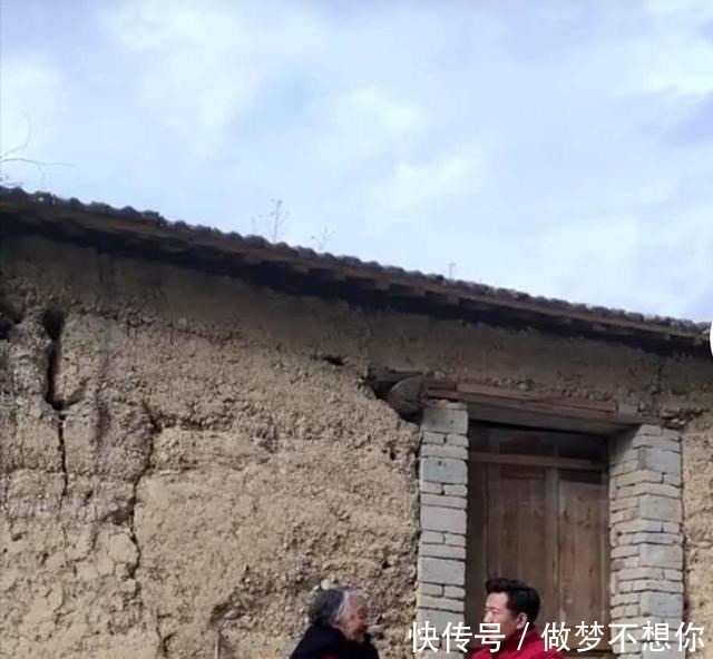 ▶ 4：31x360p 年輕的俄羅斯婊子得到全部洞都被幹了 ｜ 線上觀看，免費下載性愛影片 ...　@pizdauz