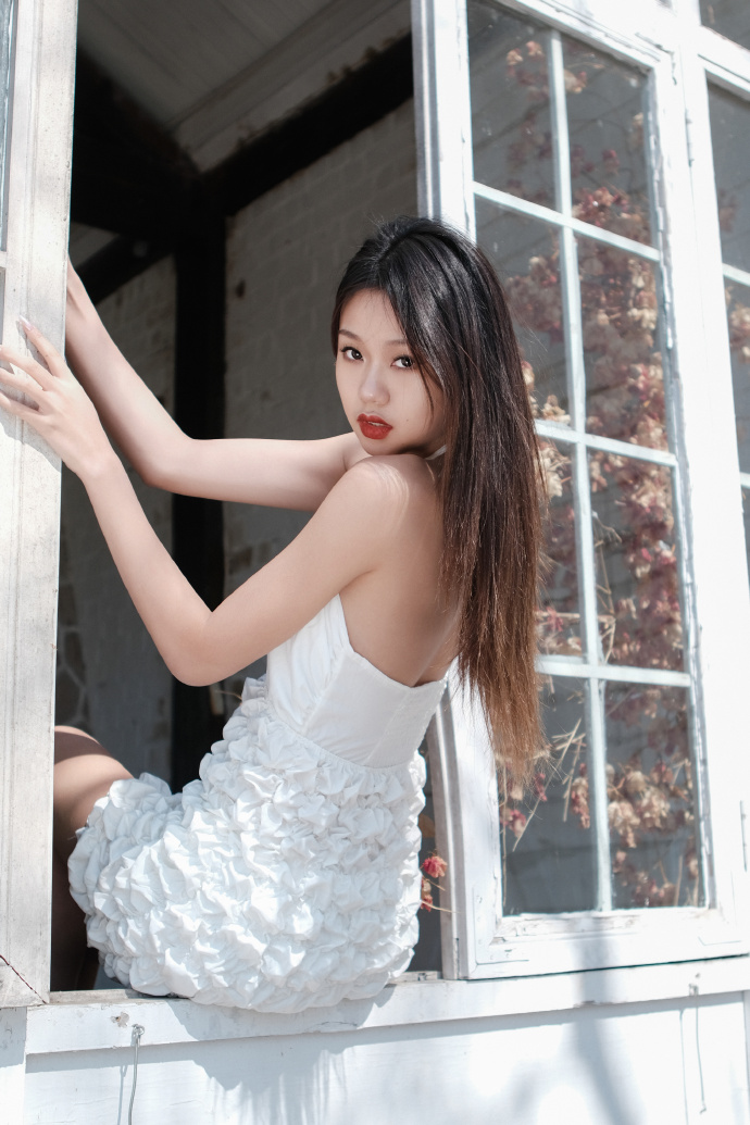 rosi 在线观看 线观博主昵称或其他）