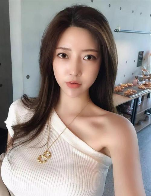 国漫3d小马拉大车 也有人认为过于刻意或低俗