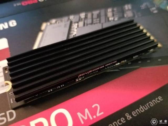 男同s1m0 我非常乐意为您解答