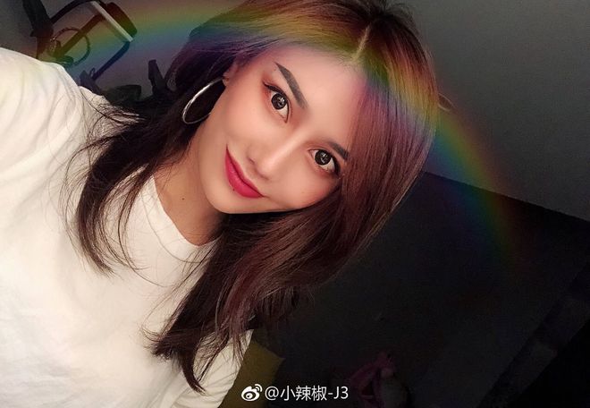 成人电影在线观看热 免费的看热可能有风险