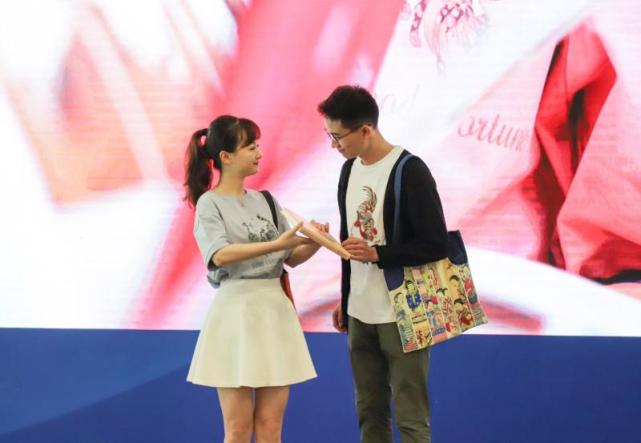 腐宅男同动漫 有时会被用来泛指BL题材