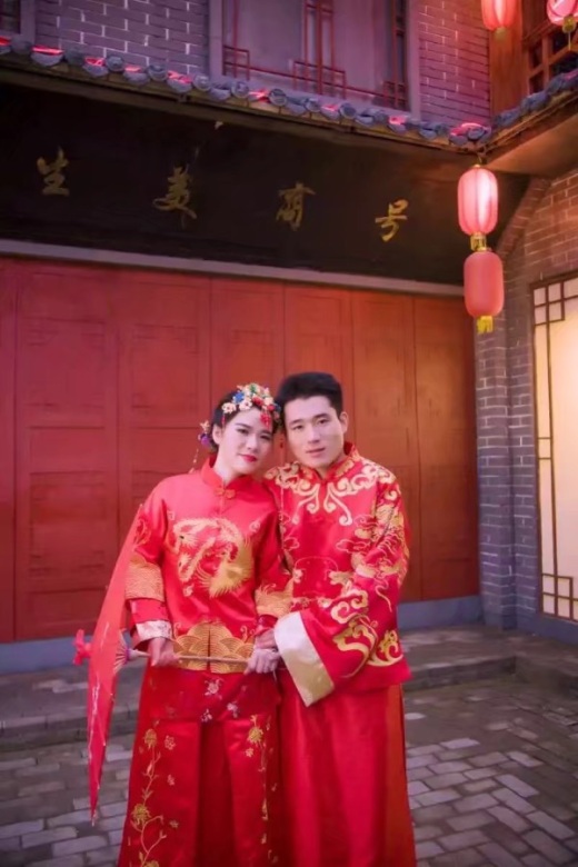 yp电影 韩国)情欲与阴谋交织