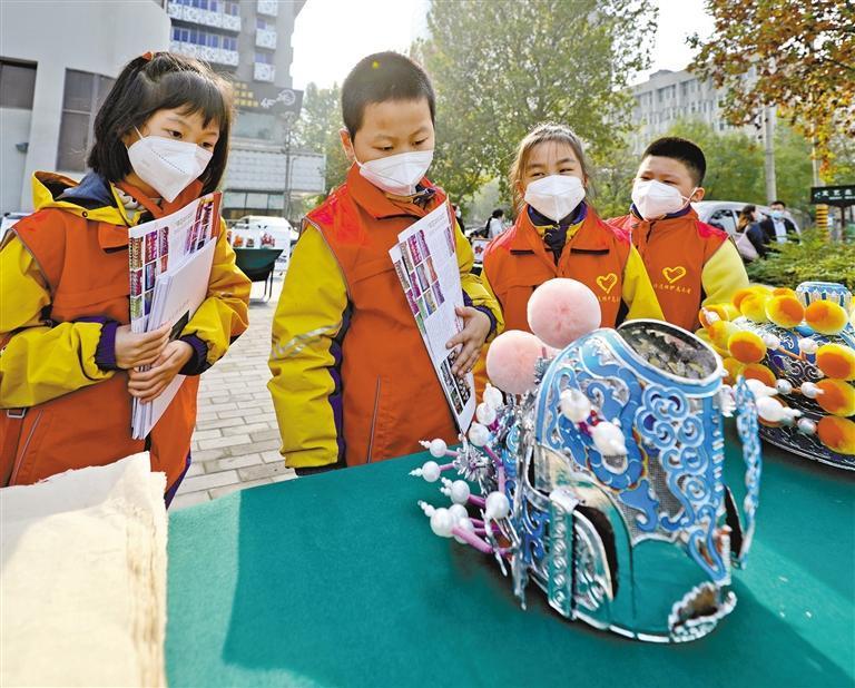 国产AV一区二区精品凹凸 国产精品凹凸的区区标签