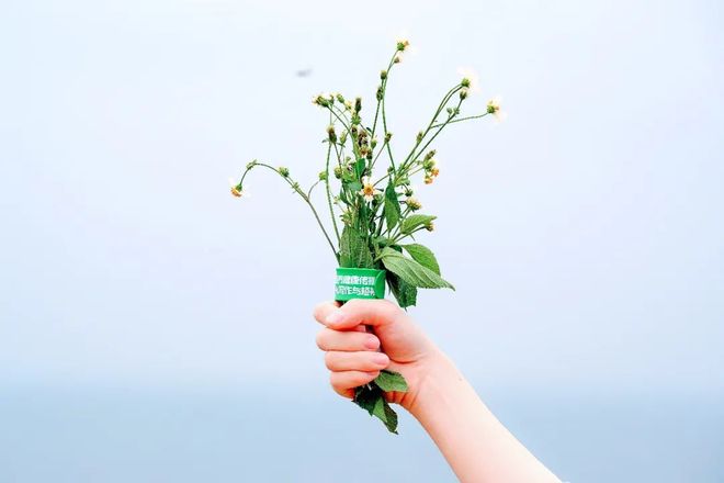 99在线精品国自产拍 线精亲切的品国拍风格