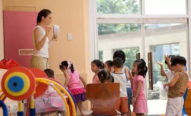 日产精品乱码卡一卡2卡三入口