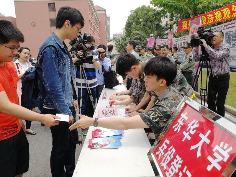 男同（）类动画 观看前请做好心理准备