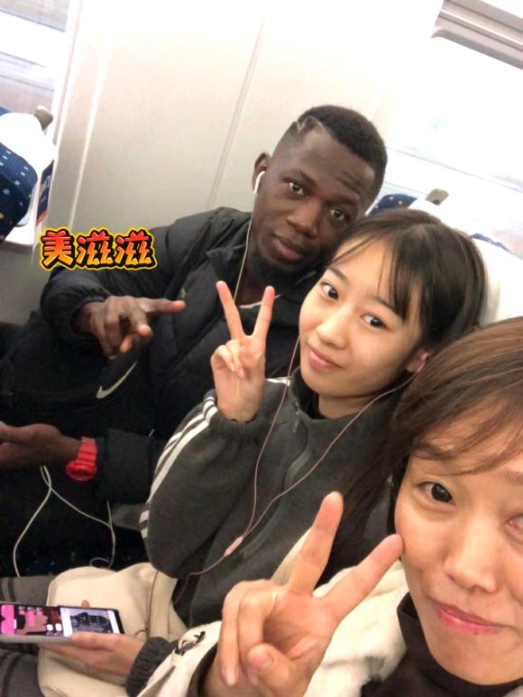 吃瓜天堂海角情 情感领域的热门话题