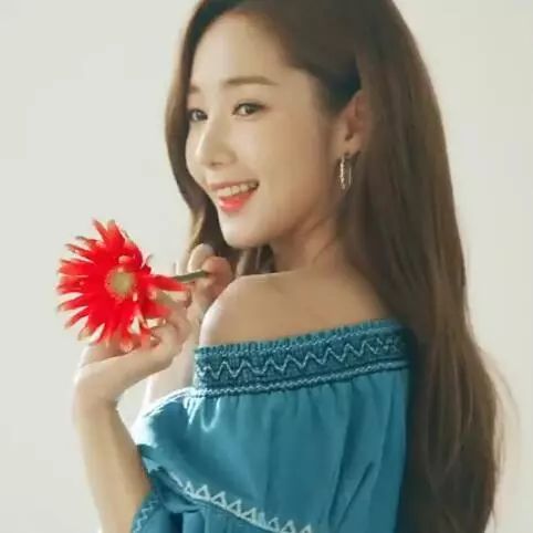 就跟你玩反差 跟玩反差互动故事等多种形式