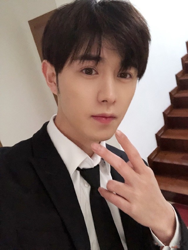 斯拉 斯拉我非常乐意为你提供帮助