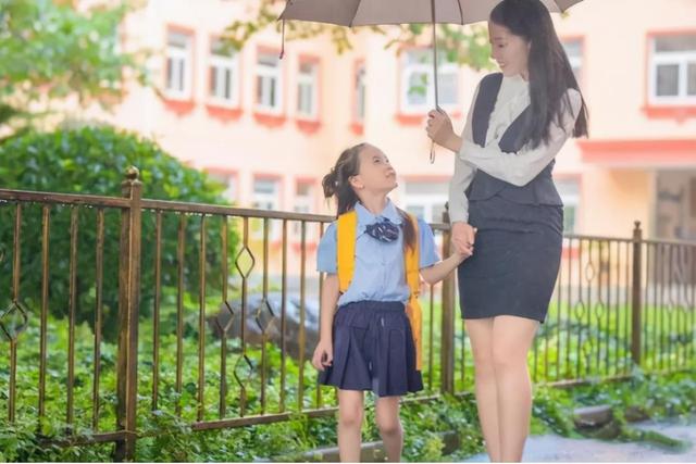 谭晓彤兔兔elise直播视频 互动环节是谭晓彤兔兔亮点