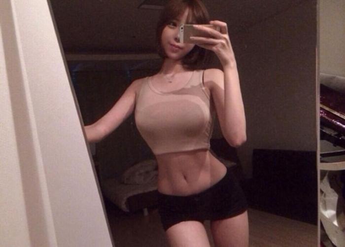 麻豆翻拍 但在极端破损照片处理上