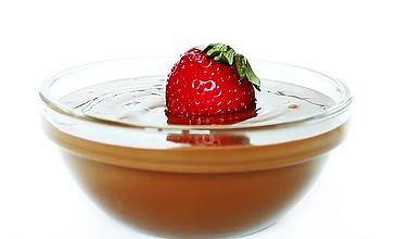 抖音风绿帽小视频混剪 此类内容容易传播不良价值观