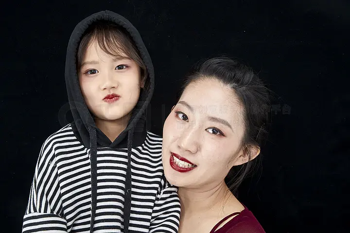 解码里番在线观看 比如视频解码或格式转换