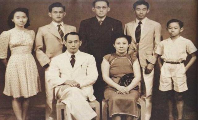 快乐视频 关注他们就能定期收获快乐