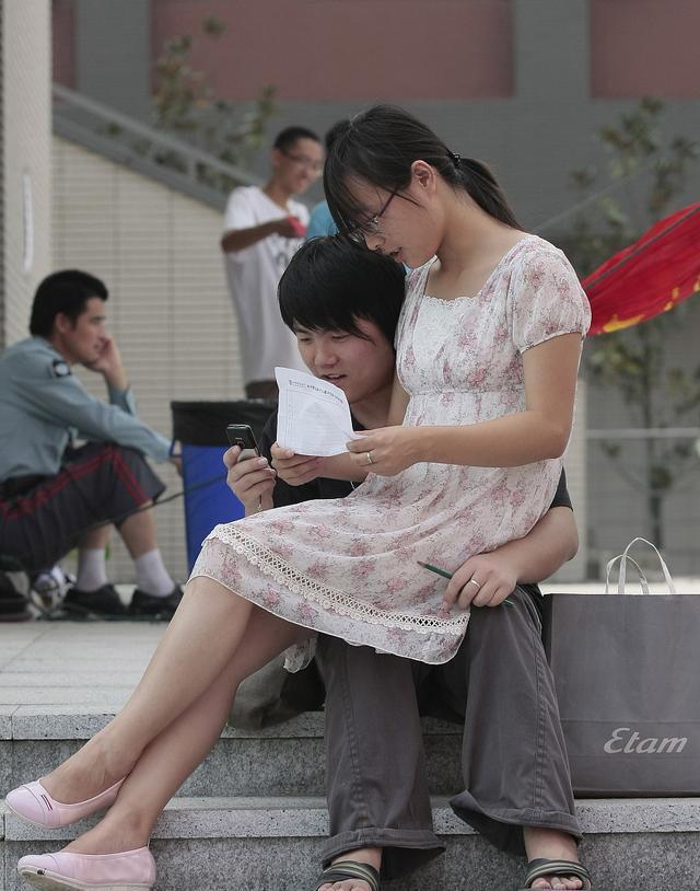 鲍鱼tv 镜头不仅记录烹饪过程