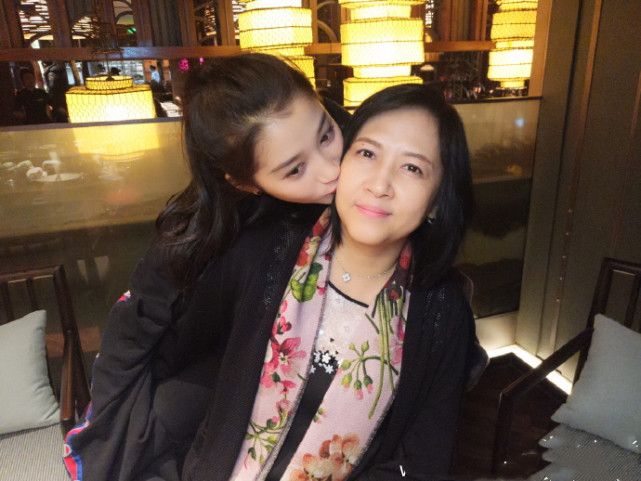 久久久亚洲国码精品