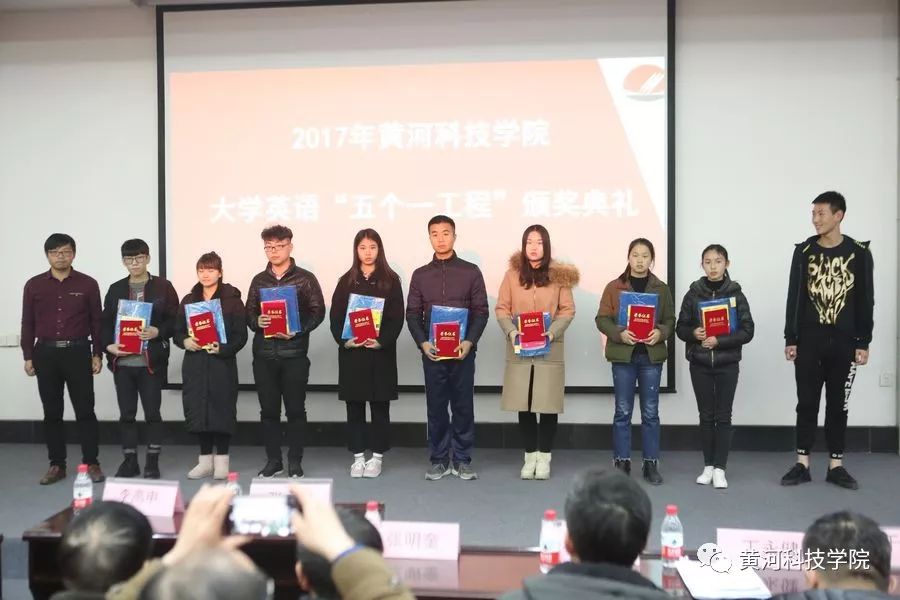 啄木鸟系列经典 形式和受众截然不同