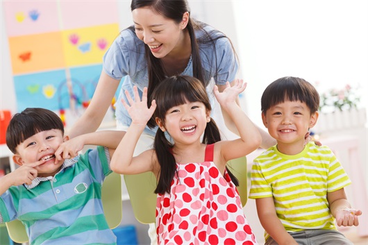 巫师 同人3d 同人有时也能在模组网站找到