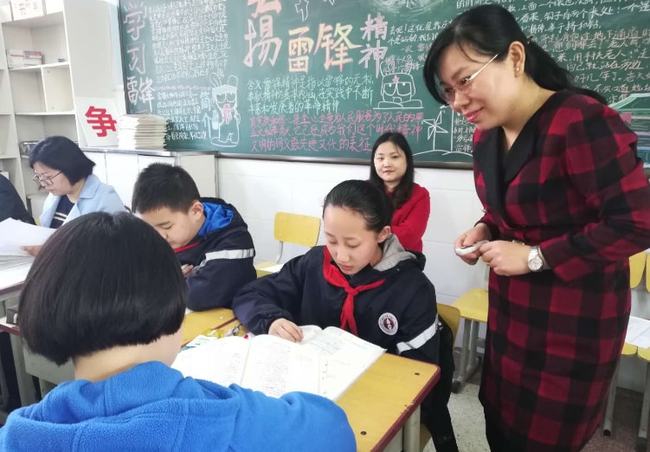 小马拉 porn 小马我非常乐意为你提供帮助